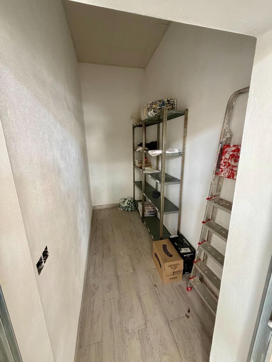 Kommersiell till salu i Bormujos - 66 000 € (Ref: 9893998)
