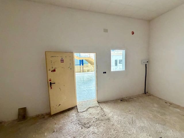 Erhverv til salg i Bormujos - € 66.000 (Ref: 9893998)