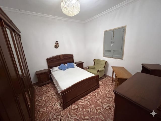4 makuuhuone Bungalow myytävänä paikassa Dos Hermanas - 235 000 € (Ref: 9893999)