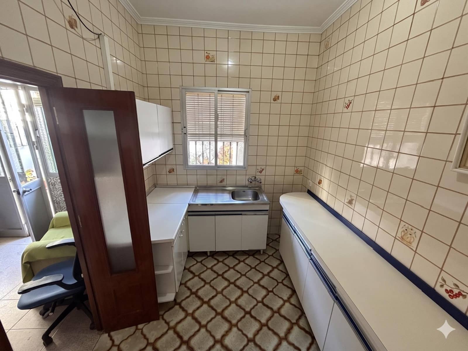 4 bedroom Bungalow for sale in Dos Hermanas - € 235,000 (Ref: 9893999)