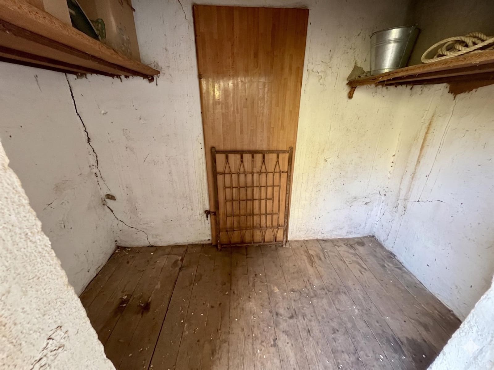 4 bedroom Bungalow for sale in Dos Hermanas - € 235,000 (Ref: 9893999)