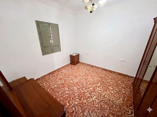 4 makuuhuone Bungalow myytävänä paikassa Dos Hermanas - 235 000 € (Ref: 9893999)
