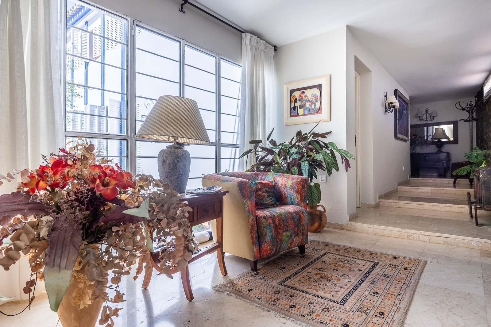 5 bedroom Villa for sale in Tomares with pool garage - € 800,000 (Ref: 9898907)