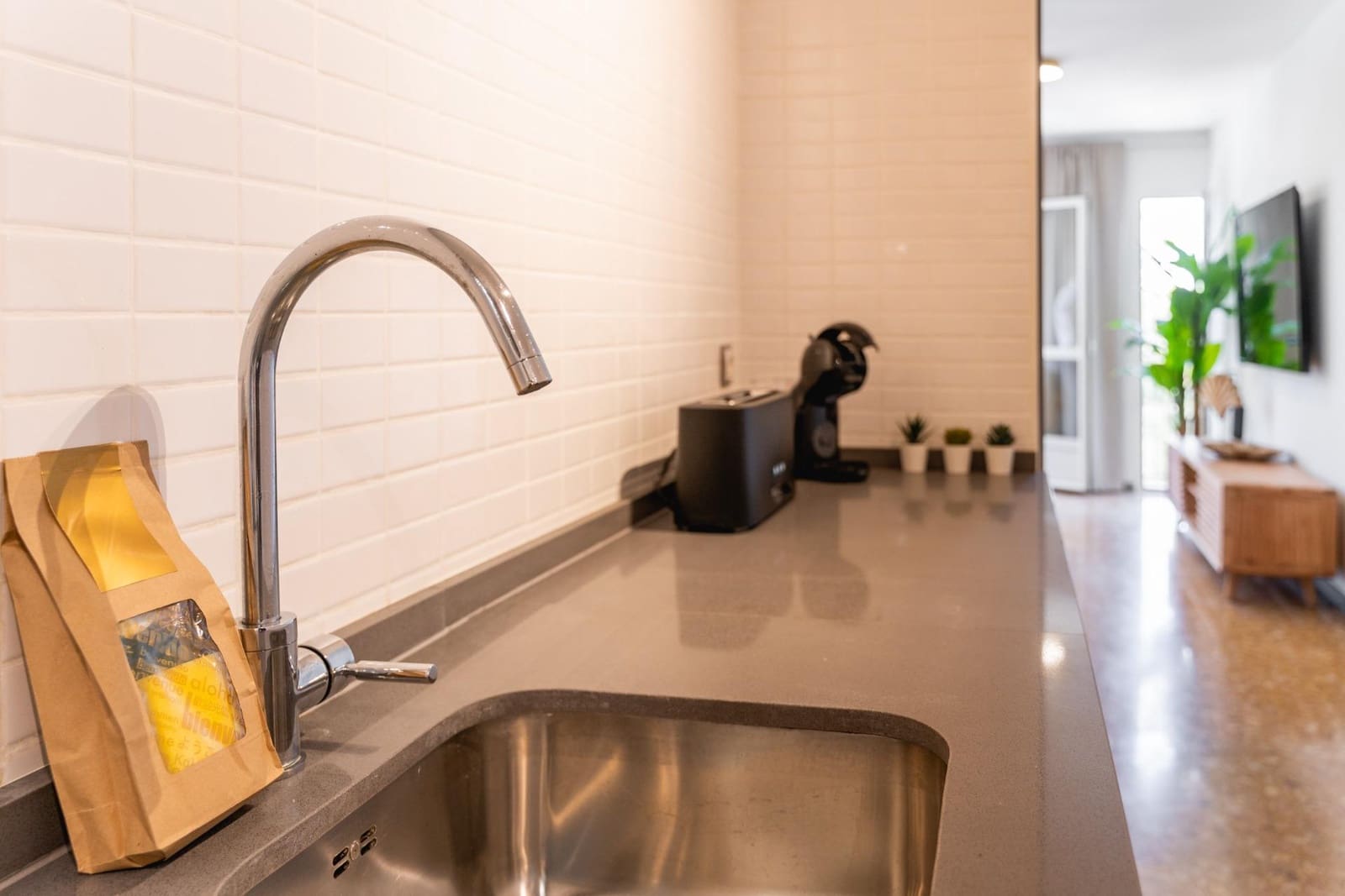 Appartement de 1 chambre à louer à Seville ville - 1 300 € (Ref: 9898908)