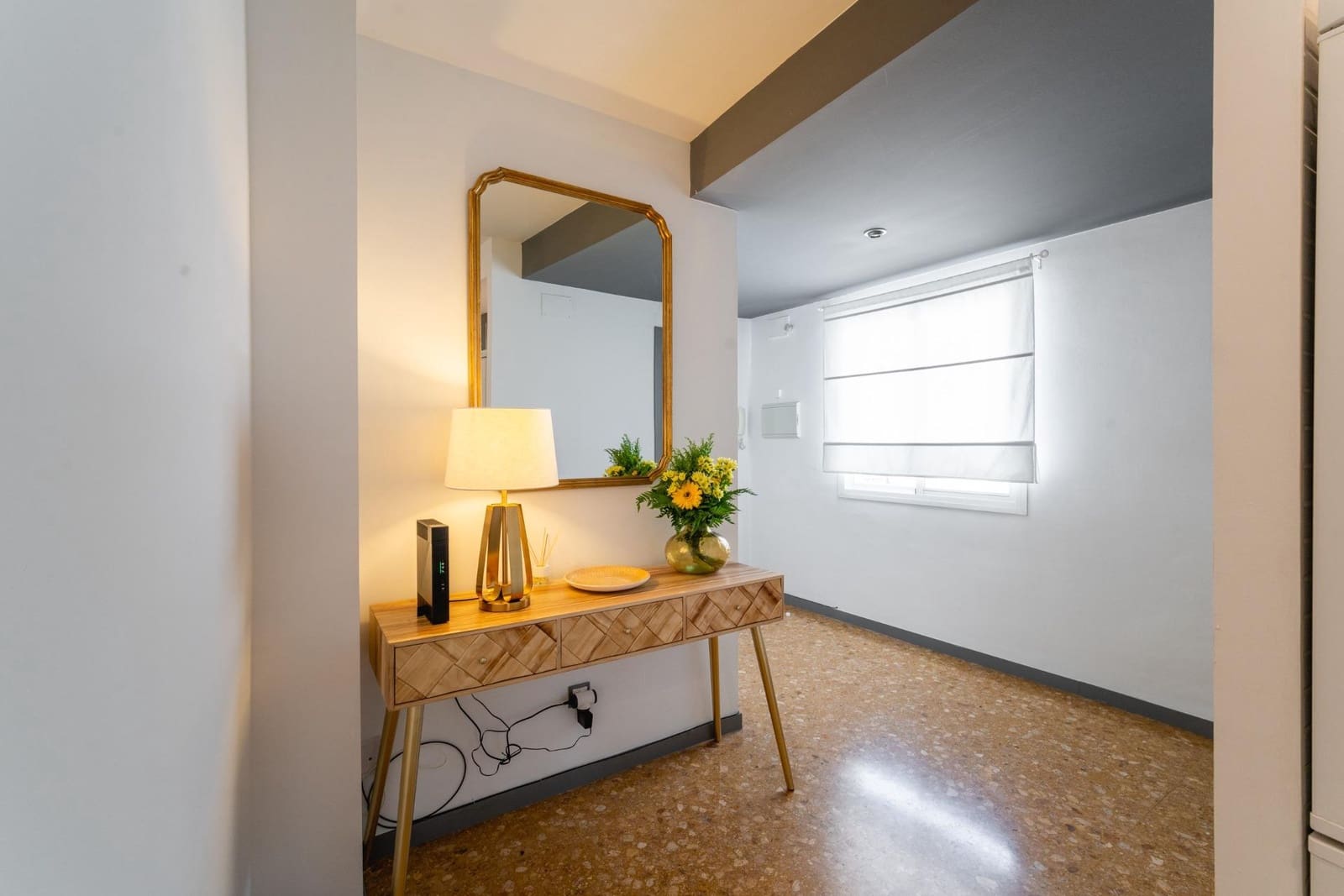 Appartement de 1 chambre à louer à Seville ville - 1 300 € (Ref: 9898908)