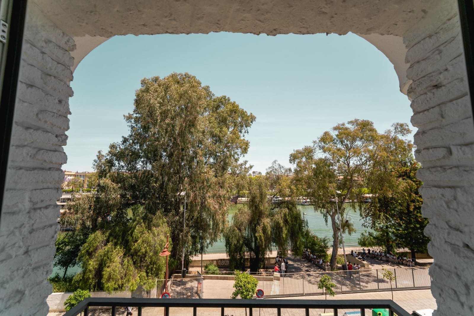 Appartement de 1 chambre à louer à Seville ville - 1 300 € (Ref: 9898908)