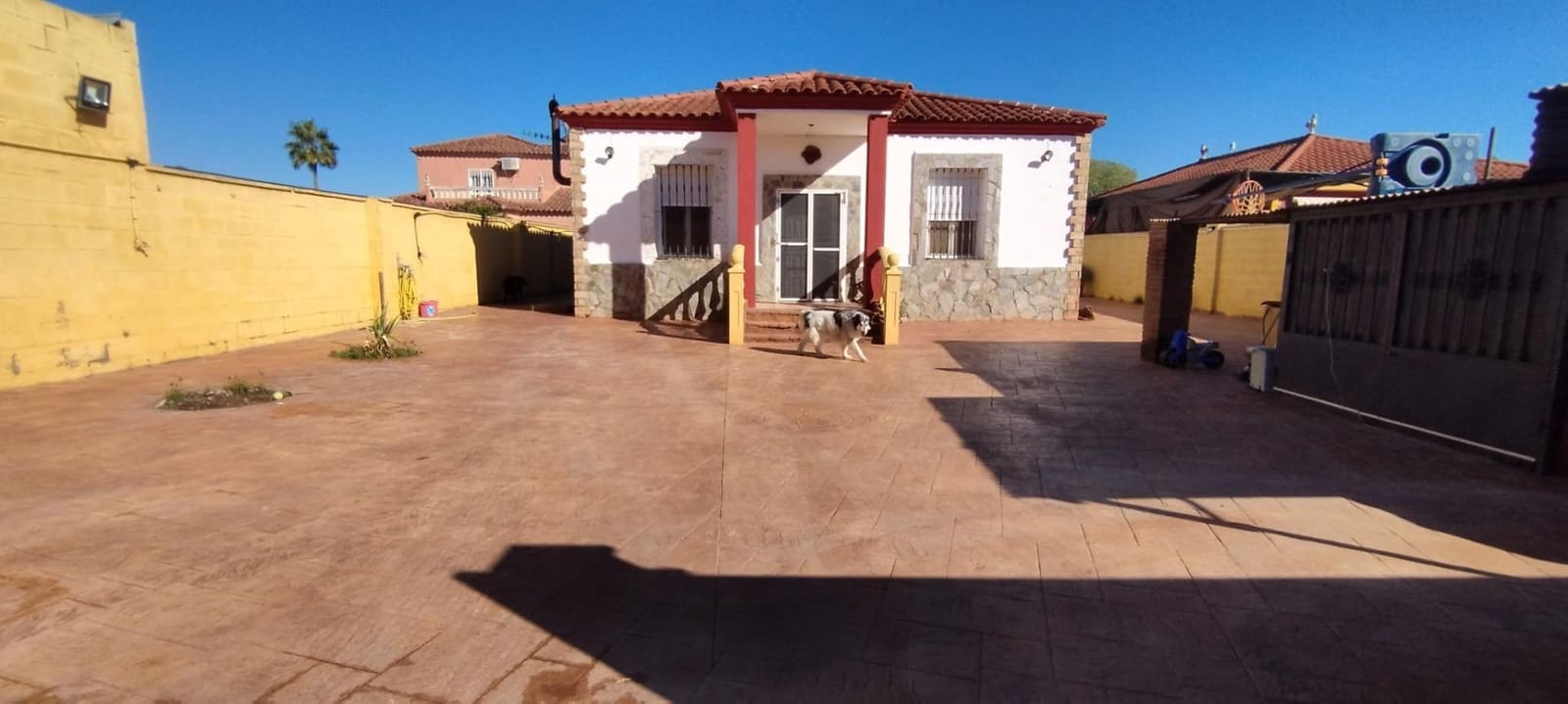 3 quarto Moradia para venda em Carmona com piscina - 170 000 € (Ref: 9911159)
