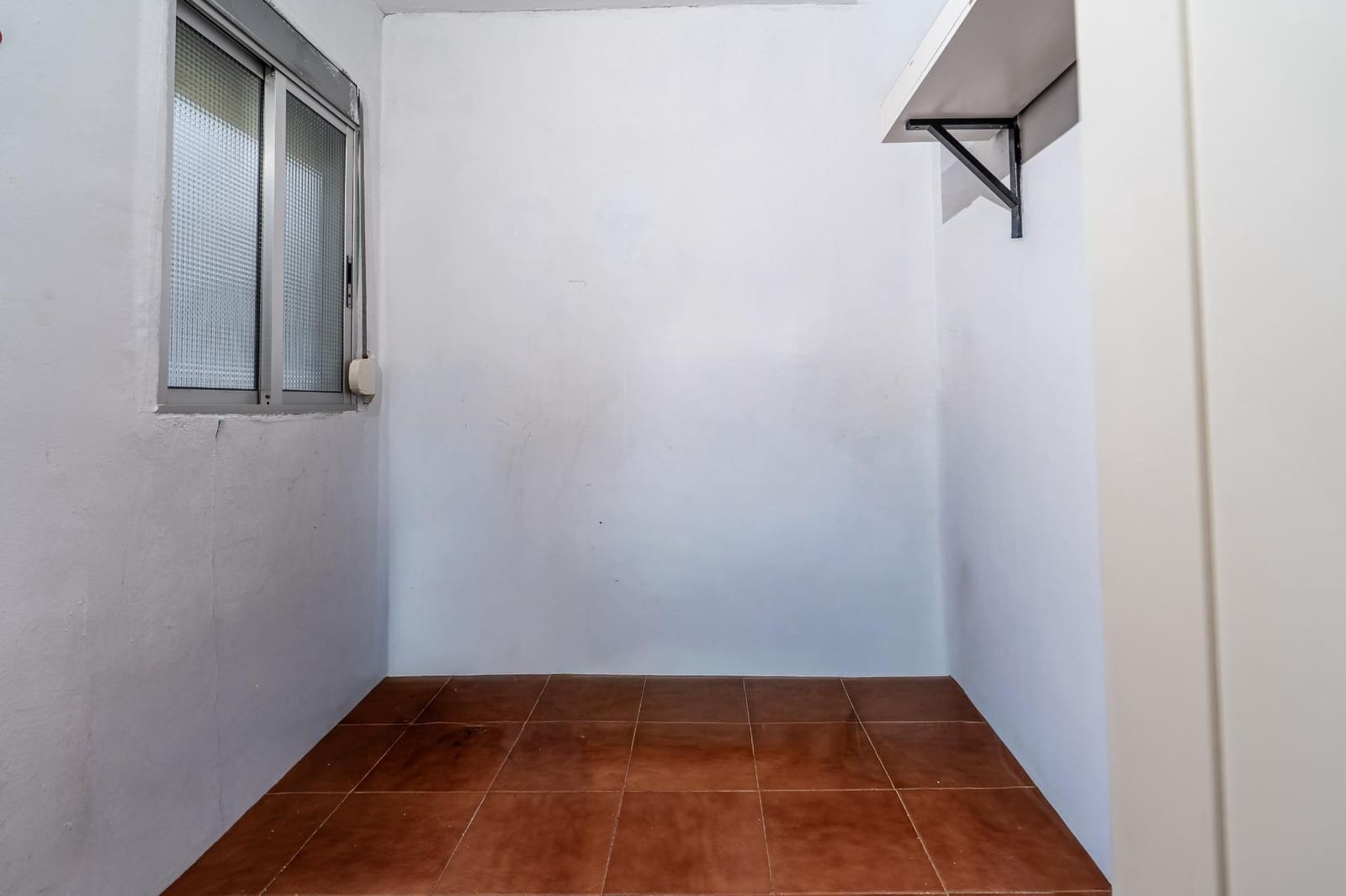 3 bedroom Flat for sale in San Juan de Aznalfarache - € 120,000 (Ref: 9922397)