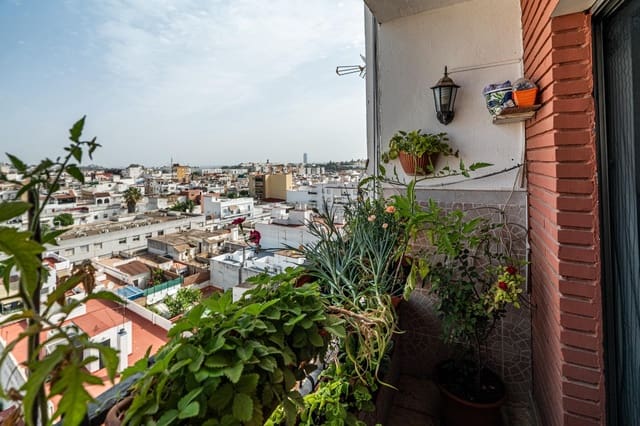 Piso de 3 habitaciones en San Juan de Aznalfarache en venta - 120.000 € (Ref: 9922397)