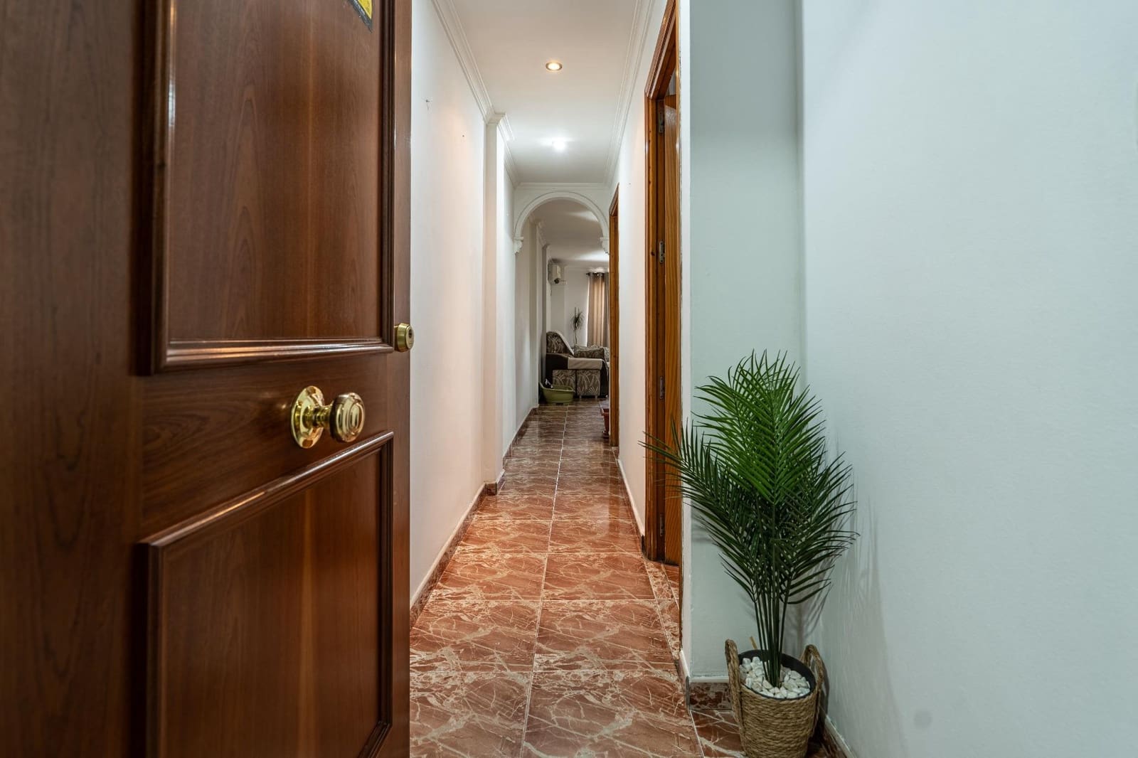 3 bedroom Flat for sale in San Juan de Aznalfarache - € 120,000 (Ref: 9922397)