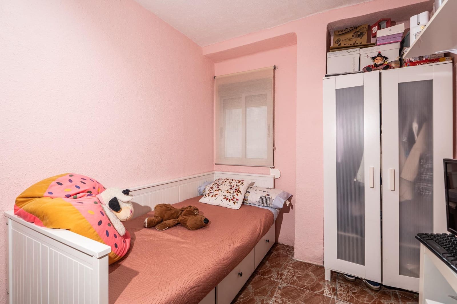 3 bedroom Flat for sale in San Juan de Aznalfarache - € 120,000 (Ref: 9922397)