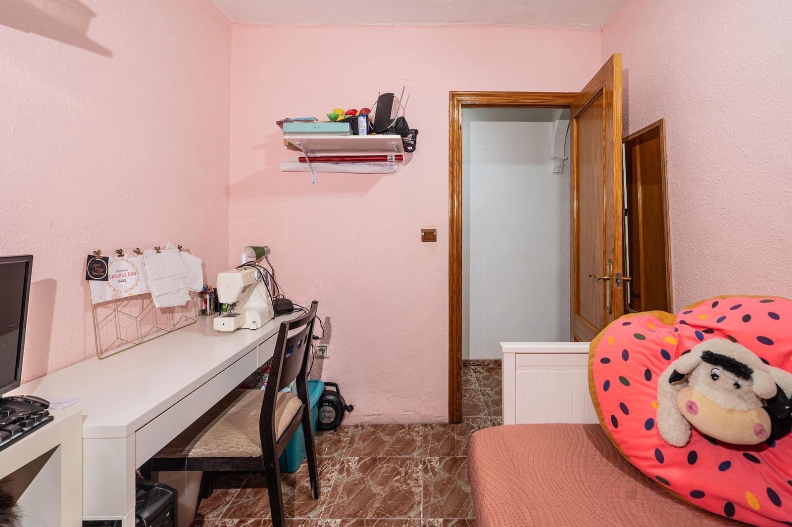 3 bedroom Flat for sale in San Juan de Aznalfarache - € 120,000 (Ref: 9922397)
