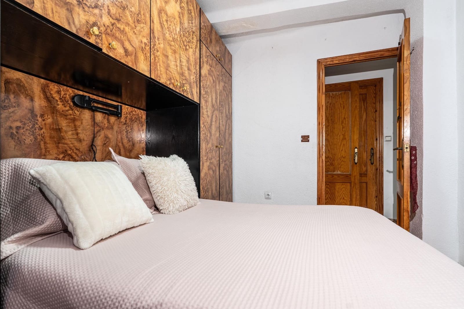 3 bedroom Flat for sale in San Juan de Aznalfarache - € 120,000 (Ref: 9922397)