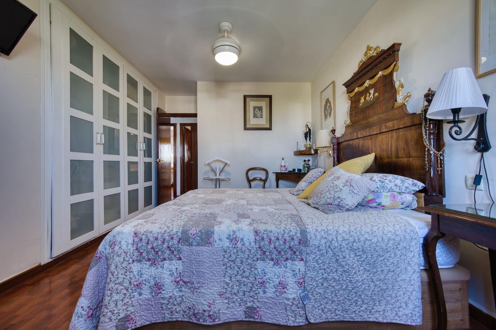 5 bedroom Terraced Villa for sale in Mairena del Aljarafe with pool - € 305,000 (Ref: 9922398)