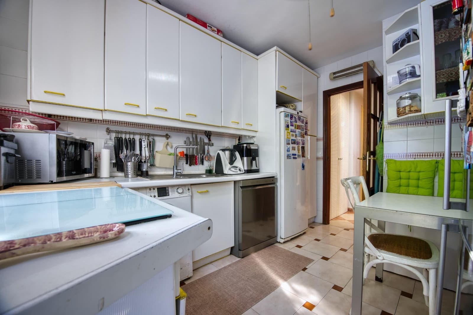 5 bedroom Terraced Villa for sale in Mairena del Aljarafe with pool - € 305,000 (Ref: 9922398)