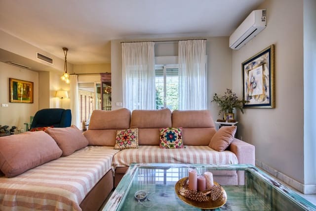 4 sovrum Semi-fristående Villa till salu i Espartinas med pool garage - 360 000 € (Ref: 9940064)
