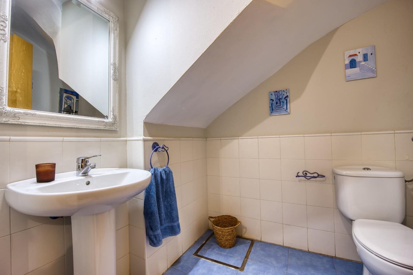 4 quarto Moradia Geminada para venda em Espartinas com piscina garagem - 360 000 € (Ref: 9940064)