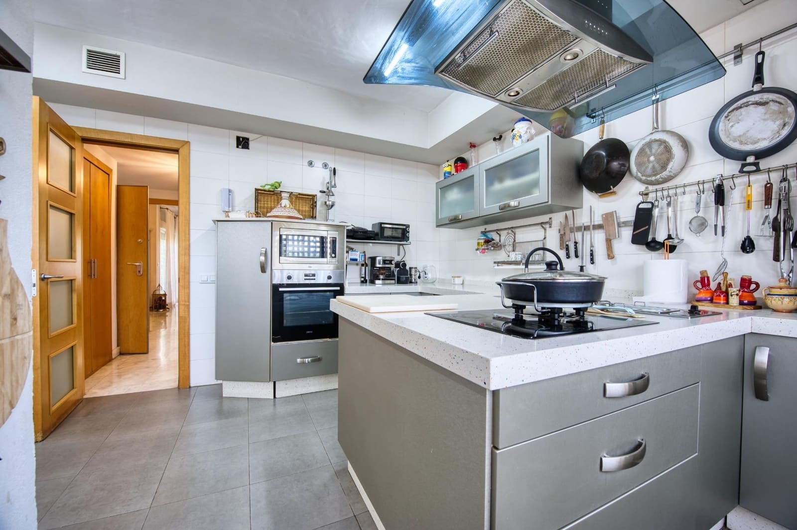 4 quarto Moradia Geminada para venda em Espartinas com piscina garagem - 360 000 € (Ref: 9940064)