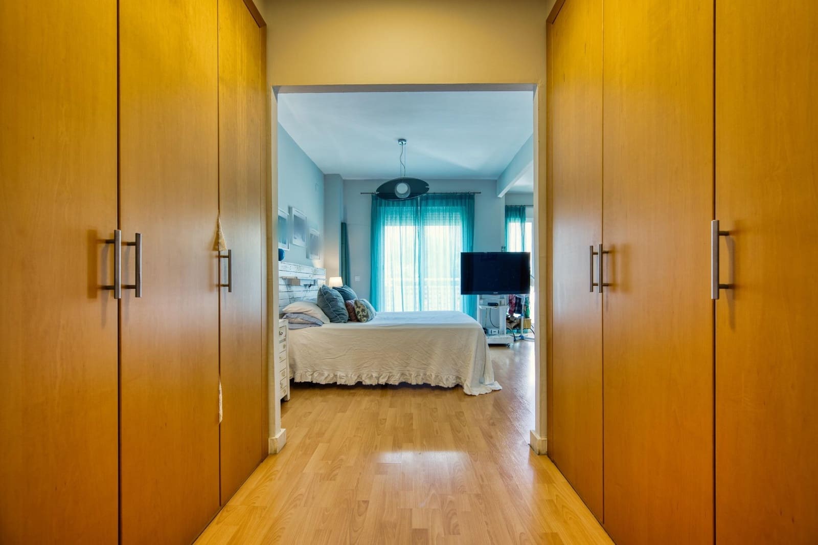 4 quarto Moradia Geminada para venda em Espartinas com piscina garagem - 360 000 € (Ref: 9940064)