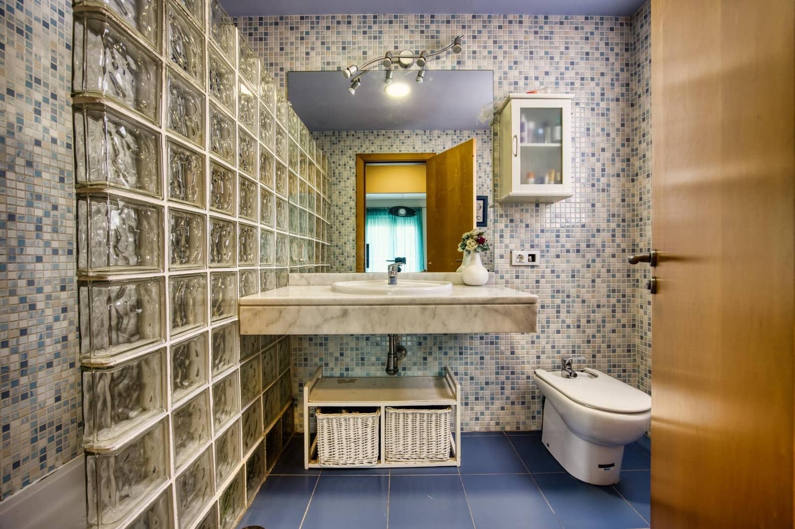4 quarto Moradia Geminada para venda em Espartinas com piscina garagem - 360 000 € (Ref: 9940064)