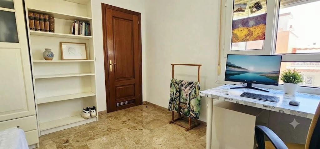 4 camera da letto Appartamento in vendita in Cordova citta con garage - 345.000 € (Rif: 9942613)