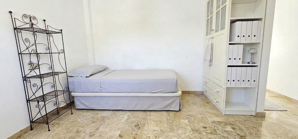 4 camera da letto Appartamento in vendita in Cordova citta con garage - 345.000 € (Rif: 9942613)