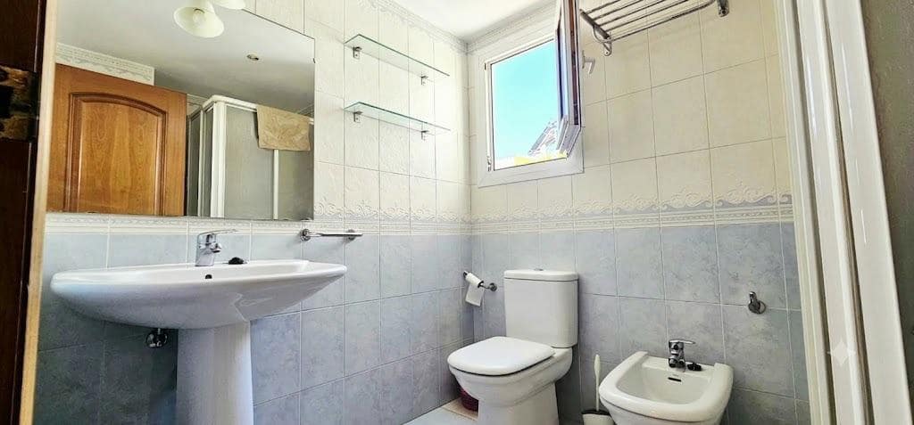 4 camera da letto Appartamento in vendita in Cordova citta con garage - 345.000 € (Rif: 9942613)
