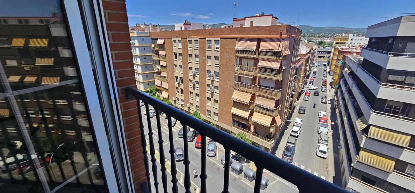 4 bedroom Flat for sale in Cordoba city with garage - € 345,000 (Ref: 9942613)