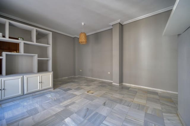 2 soverom Leilighet til salgs i Sevilla by med garasje - € 320 000 (Ref: 9952719)