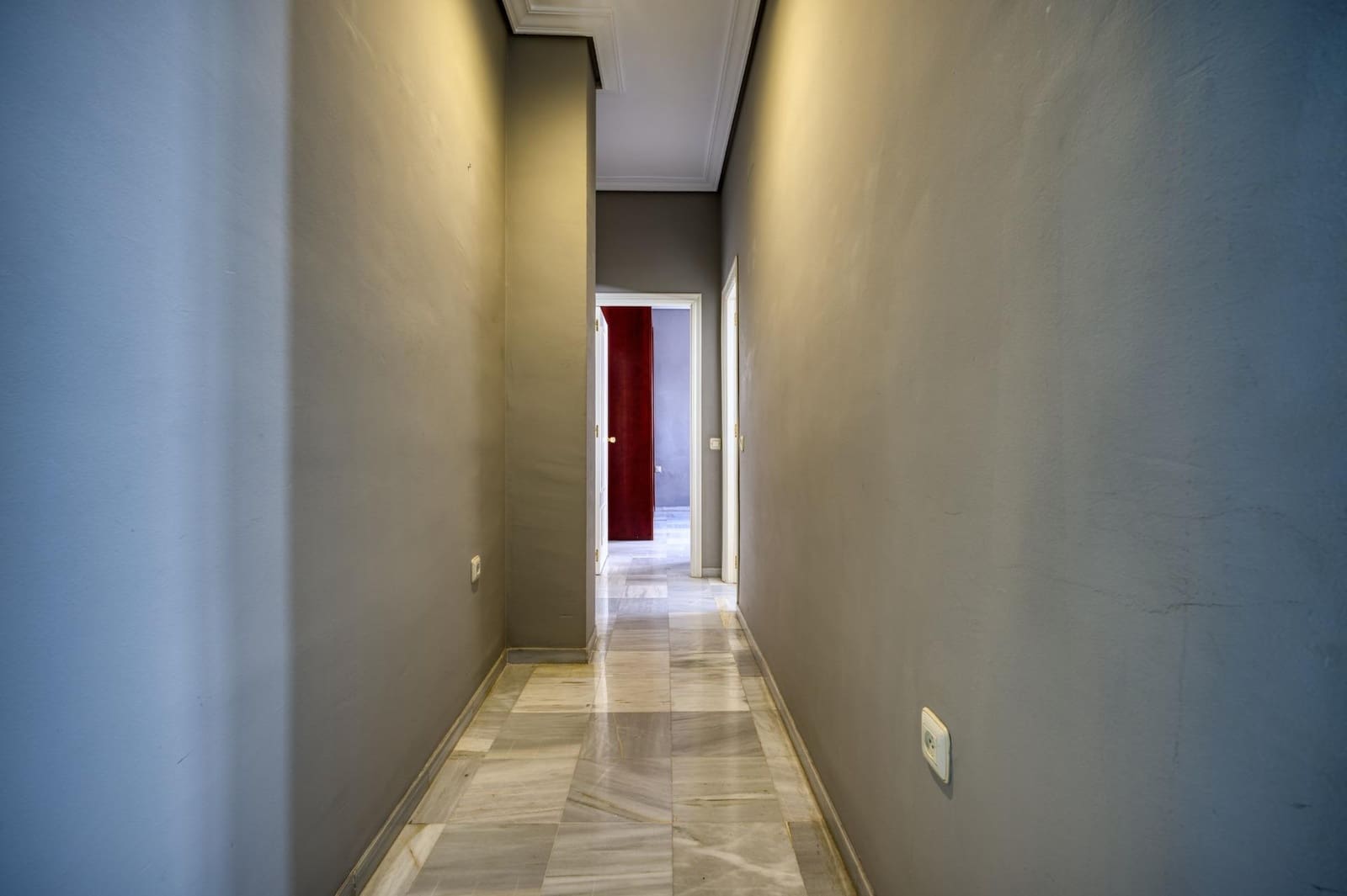 2 bedroom Flat for sale in Seville city with garage - € 320,000 (Ref: 9952719)
