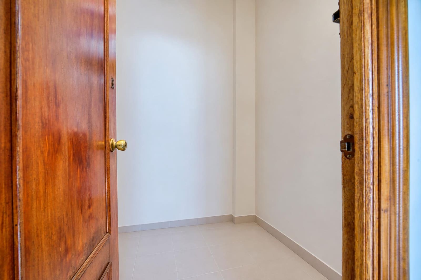 2 bedroom Flat for sale in Seville city with garage - € 320,000 (Ref: 9952719)