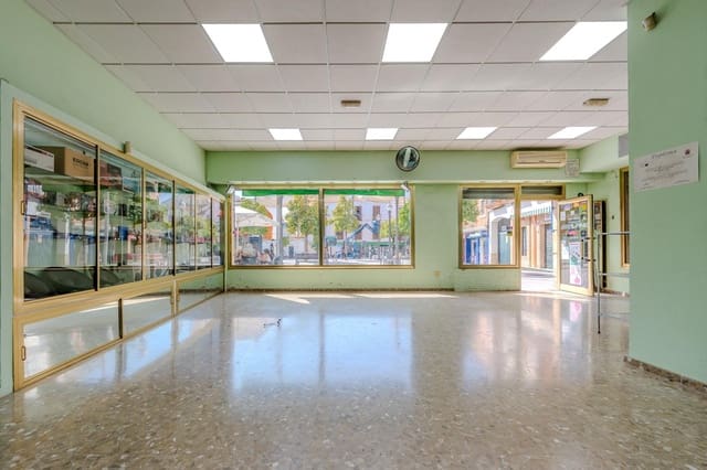 Commerciale in vendita in Dos Hermanas - 229.000 € (Rif: 9962787)