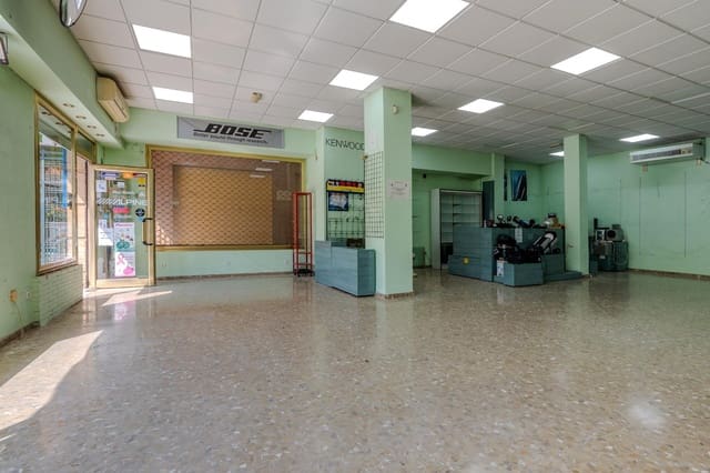 Commerciale in vendita in Dos Hermanas - 229.000 € (Rif: 9962787)