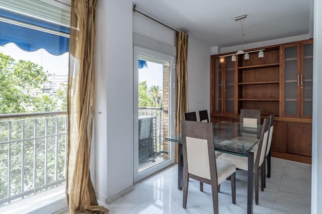 2 soverom Leilighet til leie i Sevilla by med garasje - € 1 500 (Ref: 9977418)