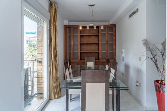 2 soverom Leilighet til leie i Sevilla by med garasje - € 1 500 (Ref: 9977418)