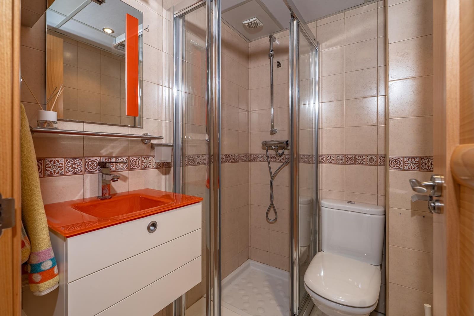 2 bedroom Flat for rent in Seville city with garage - € 1,500 (Ref: 9977418)