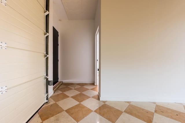 Local Commercial à vendre à Pilas avec garage - 170 000 € (Ref: 9985067)