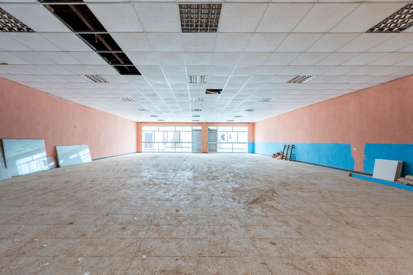 Erhverv til salg i Pilas med garage - € 170.000 (Ref: 9985067)