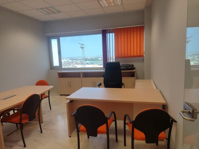 Escritório para arrendar em Tomares com garagem - 400 € (Ref: 9986954)