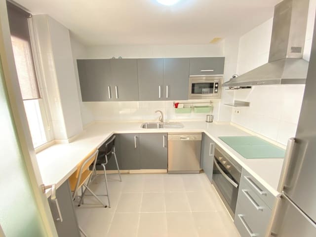 Appartement de 3 chambres à louer à Bellavista, Séville ville avec garage - 900 € (Ref: 9995813)