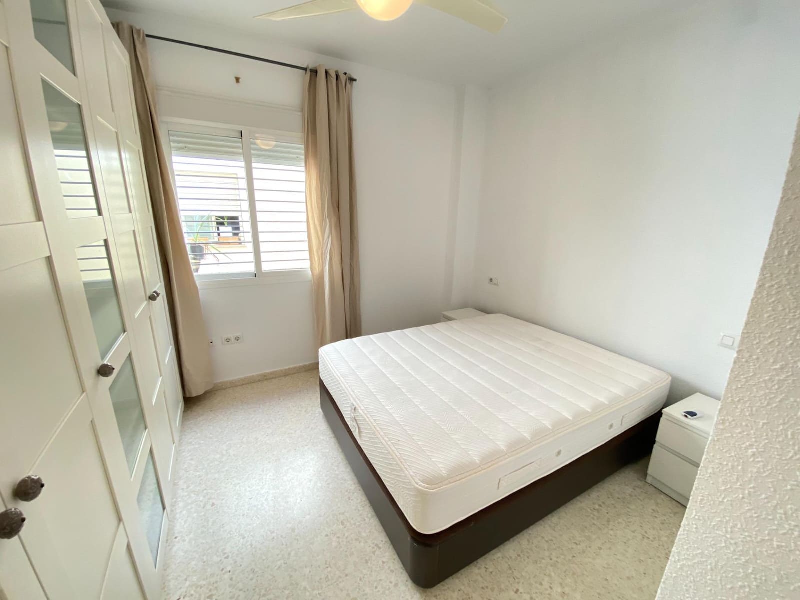 Appartement de 3 chambres à louer à Seville ville avec garage - 900 € (Ref: 9995813)