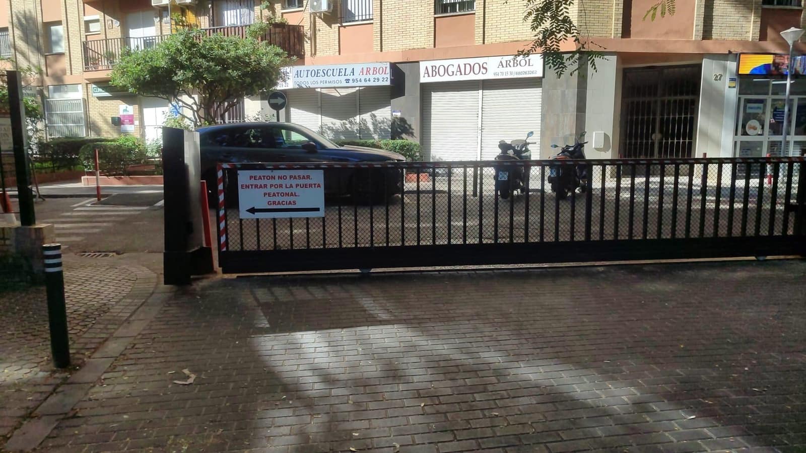 3 Zimmer Wohnung zu vermieten in Sevilla Stadt - 1.100 € (Ref: 9999674)