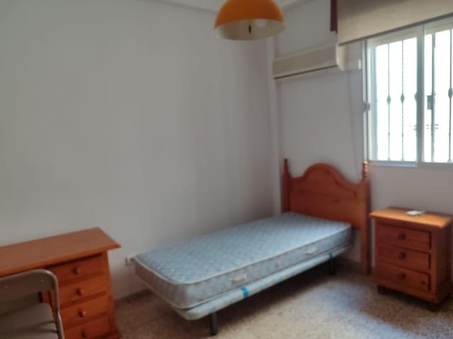 3 Zimmer Wohnung zu vermieten in Nervión, Sevilla Stadt - 1.100 € (Ref: 9999674)
