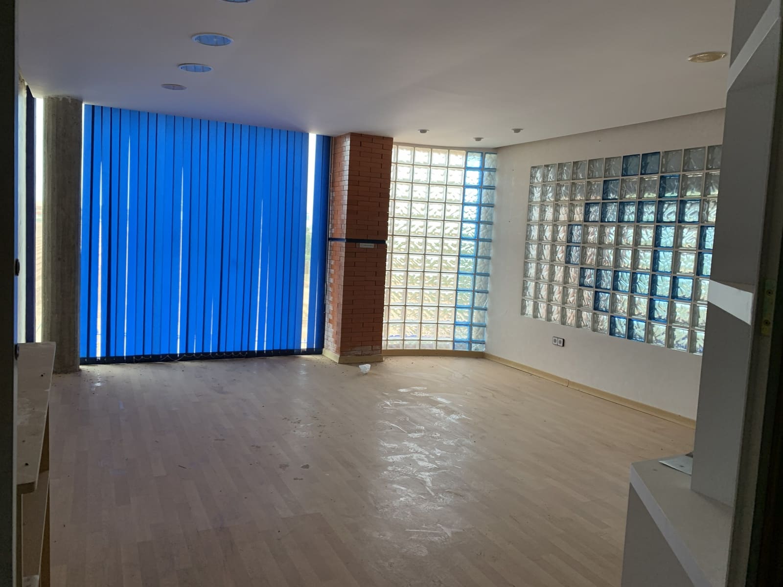 3 bedroom Commercial for sale in Murcia city with garage - € 380,000 (Ref: 9579026)