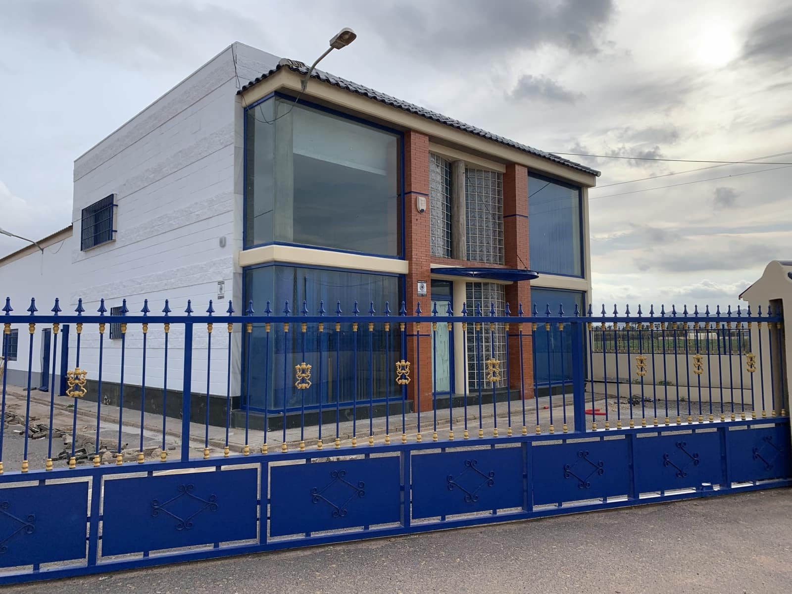 3 bedroom Commercial for sale in Murcia city with garage - € 380,000 (Ref: 9579026)