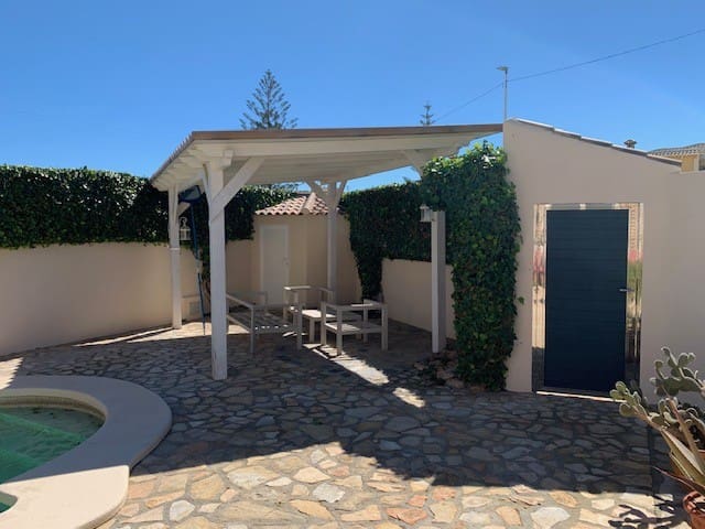 2 bedroom Villa for sale in Los Alcazares with pool garage - € 289,000 (Ref: 9645767)