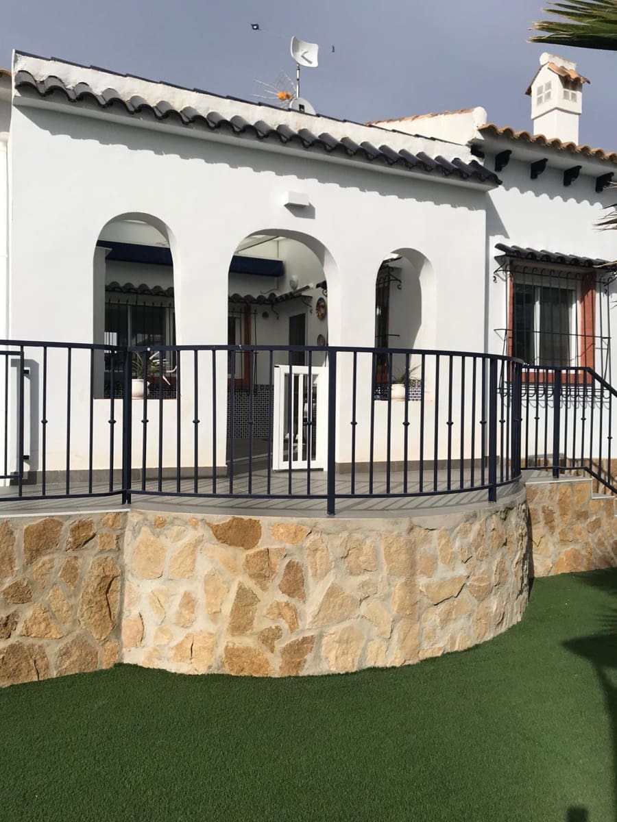 3 soverom Villa til salgs i Gea y Truyols med svømmebasseng garasje - € 319 000 (Ref: 9691419)