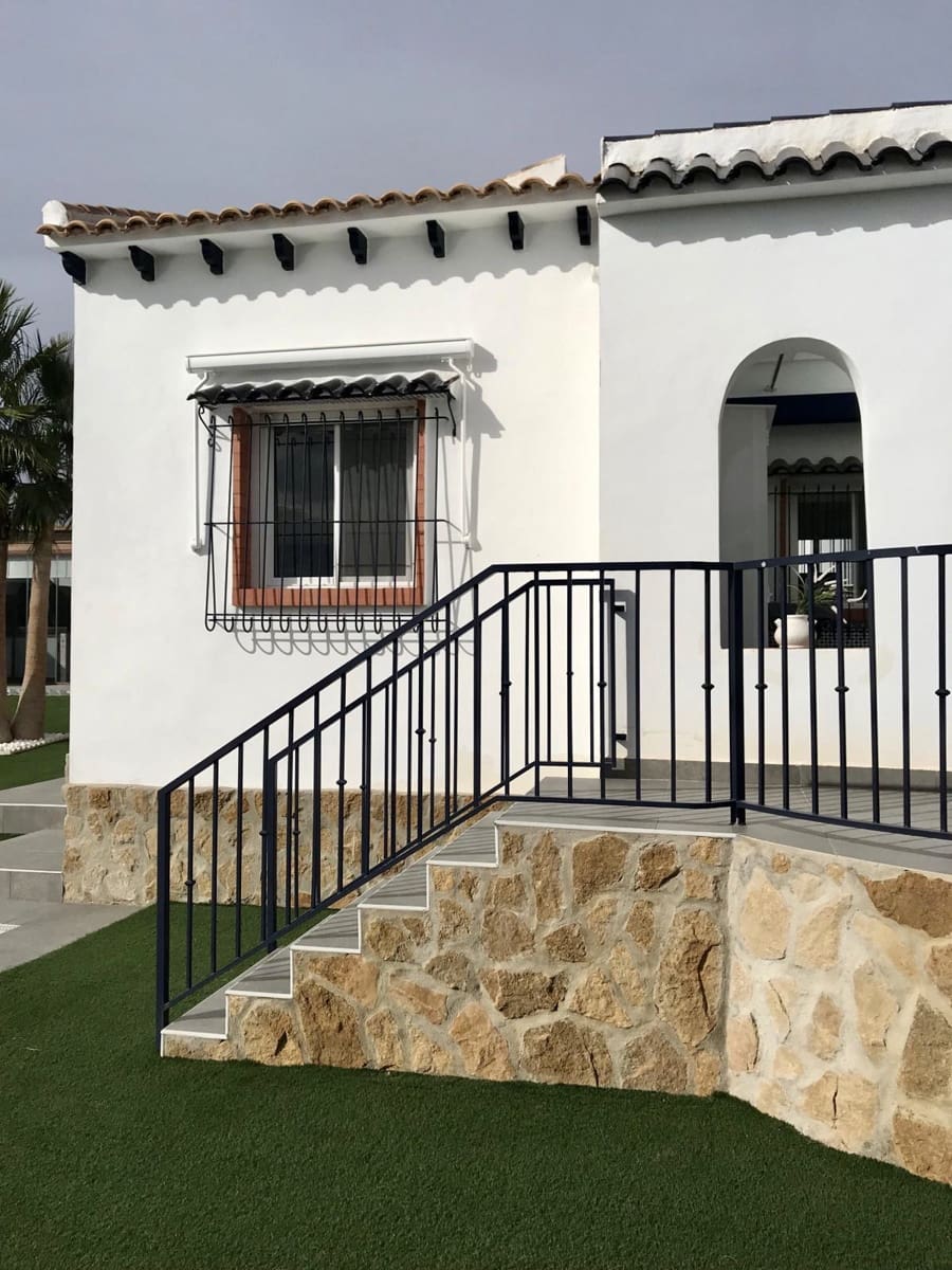 3 soverom Villa til salgs i Gea y Truyols med svømmebasseng garasje - € 319 000 (Ref: 9691419)