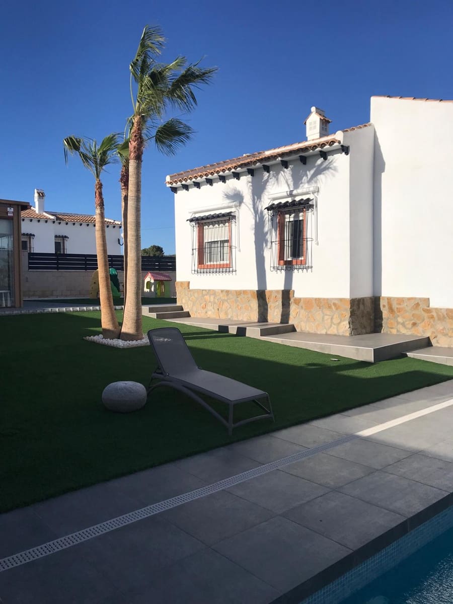 3 soverom Villa til salgs i Gea y Truyols med svømmebasseng garasje - € 319 000 (Ref: 9691419)