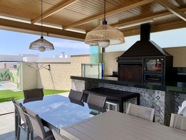 3 bedroom Villa for sale in Gea y Truyols with pool garage - € 319,000 (Ref: 9691419)